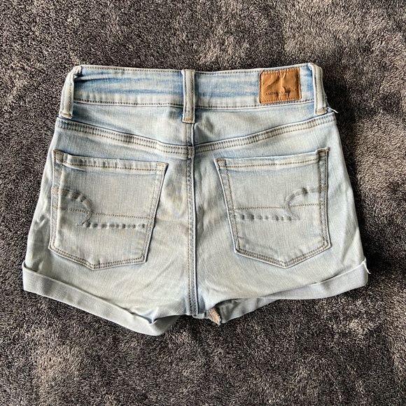 american eagle light wash jean shorts - Picture 2 of 5